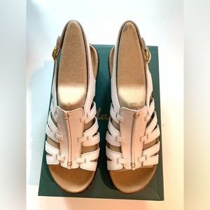 NEW IN BOX Clarks